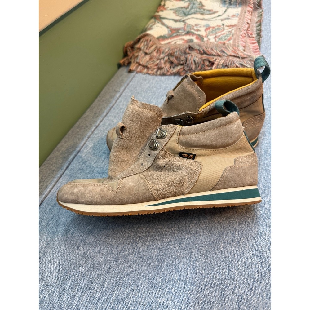 Teva Highside '84 Mid Women's 8.5 Beige Suede Sneaker Boots